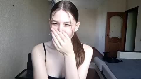Leila online show from June 24, 9:49 am