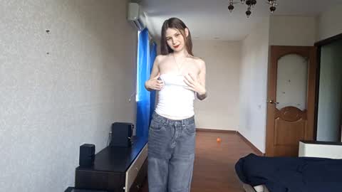 Leila online show from June 20, 9:26 am