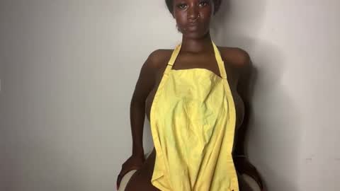 Adah online show from November 11, 7:16 pm