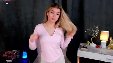 Maddie online show from March 9, 4:11 pm