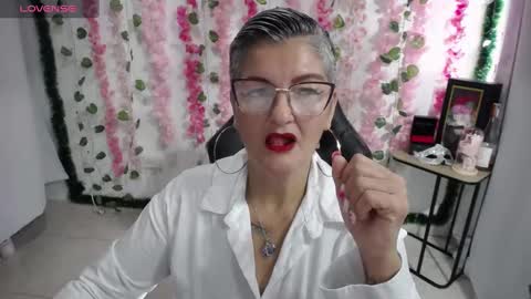 bibiana online show from March 3, 12:50 pm