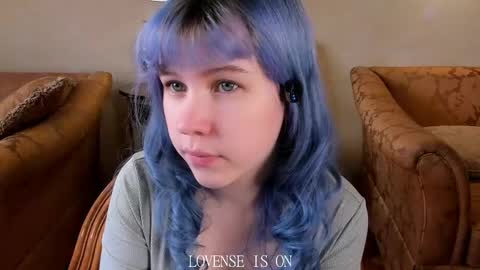 Eliz online show from March 13, 3:43 am