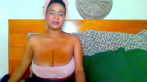 bianca ebony online show from March 4, 2:10 pm