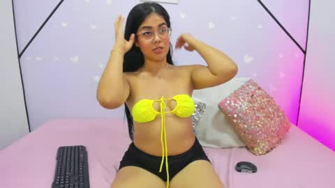Biannca Diaz online show from May 24, 12:56 pm