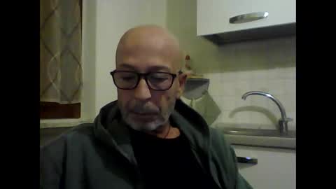 Snapshot of big23italy chatting on October 17, 4:16 am big23italy online show from October 17, 4:16 am