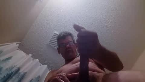 Snapshot of bigbikes71781 chatting on December 26, 10:26 am bigbikes71781 online show from December 26, 10:26 am