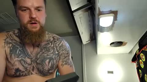 bigbinx89 online show from December 14, 7:07 am