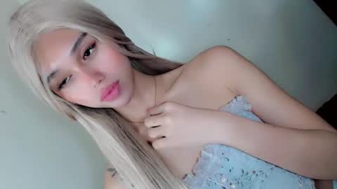 ZARINA online show from May 13, 10:52 pm