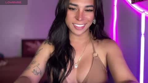 queen amanda online show from July 24, 6:10 am