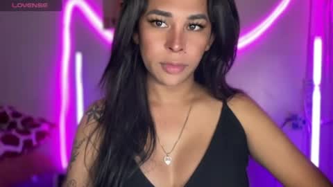 queen amanda online show from July 12, 6:27 am