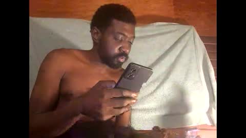 Snapshot of biggbic36 chatting on December 9, 2:02 am biggbic36 online show from December 9, 2:02 am