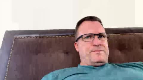 bigger22332233 online show from February 10, 4:58 pm