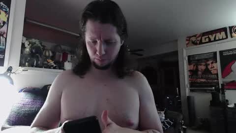 biggerisbetter21 online show from February 4, 1:31 am