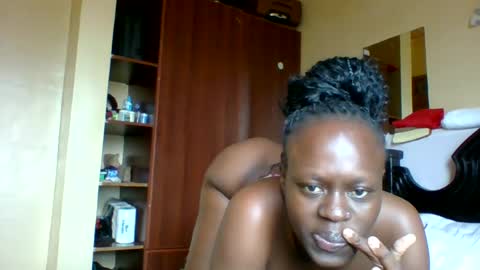 pretty online show from July 13, 7:34 am