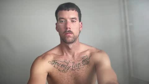 Snapshot of bigmachinejack chatting on October 24, 1:34 pm bigmachinejack online show from October 24, 1:34 pm