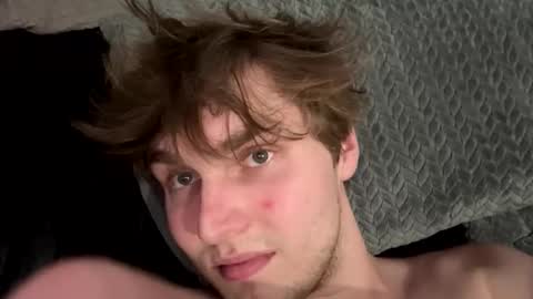 bigskinnyboyshh online show from April 17, 2:25 am