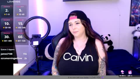 Nichole lights online show from January 8, 9:55 pm