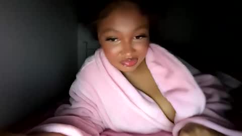 Nyx online show from November 17, 7:11 am