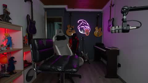 bigxboy96 online show from March 19, 1:22 am