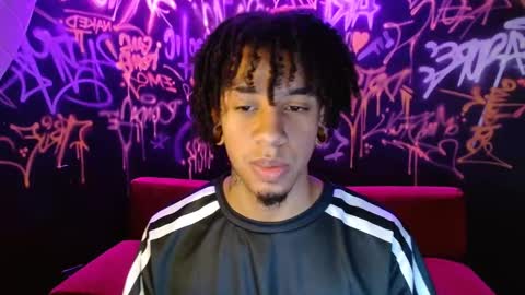 Sebas online show from November 18, 3:04 pm