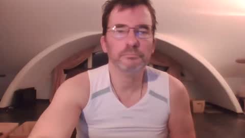 bikertom1988 online show from January 5, 4:16 pm