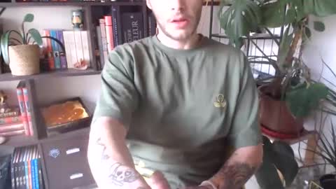 Billy FingerCut online show from November 21, 9:07 am