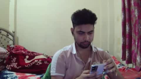 birbikrom104 online show from March 12, 1:04 pm