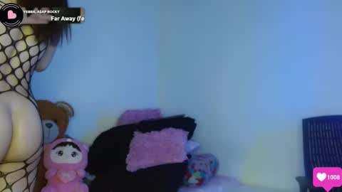 Instagram zpchherry online show from February 7, 11:30 pm