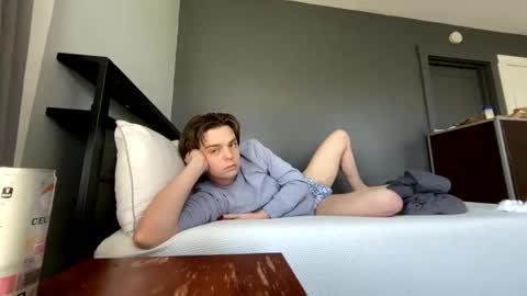 bkennedy829 online show from April 6, 2:51 pm