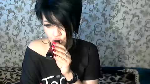 Snapshot of black_hot_01 chatting on September 11, 10:05 am black_hot_01 online show from September 11, 10:05 am