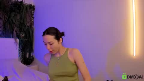 Jenny online show from October 17, 9:46 am