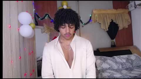 black_king_241 online show from December 21, 5:25 am