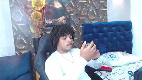 black_king_241 online show from October 17, 3:43 am