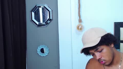 black_king_241 online show from March 11, 5:57 am