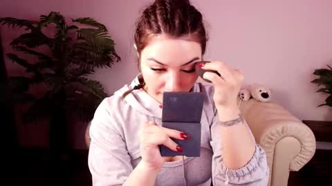 Mon Mon online show from February 18, 2:33 am