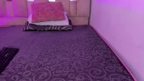 B L A C K  R O S E  online show from February 19, 11:31 am