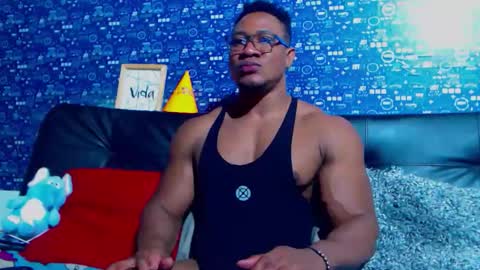 duglas online show from November 24, 5:44 pm