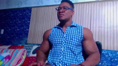 duglas online show from March 1, 7:18 pm