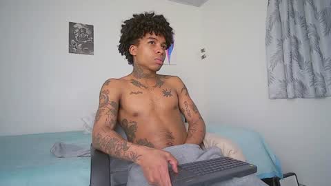 black_tentationx online show from June 19, 4:40 am