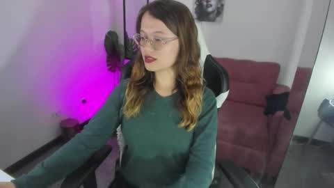 Sophie online show from December 17, 11:44 pm