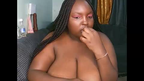 candy online show from April 12, 11:42 pm