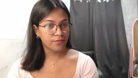 Ellez online show from October 13, 1:51 am