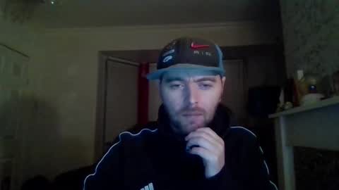 blackvswhite2022 online show from January 3, 4:22 am