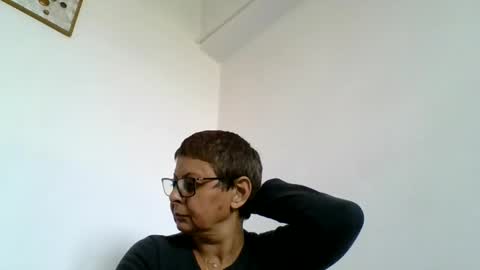 Black Widow online show from October 16, 1:44 pm