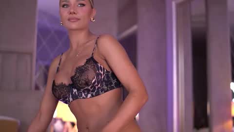 BlairSanders online show from September 24, 6:47 pm