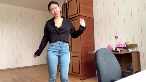 Mila online show from March 14, 7:12 am