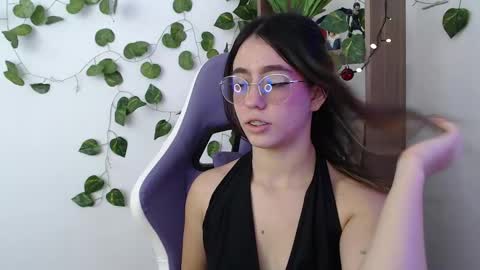   online show from February 27, 3:05 pm