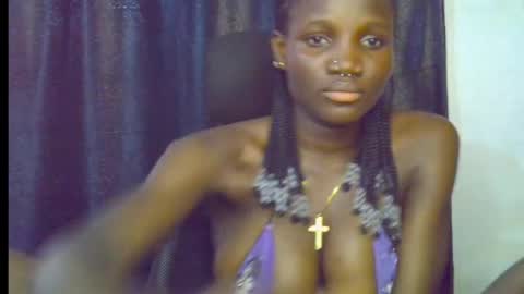 nikky00 online show from May 26, 1:39 pm