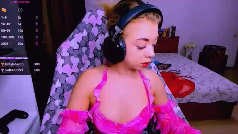 Nicole online show from November 26, 11:29 am