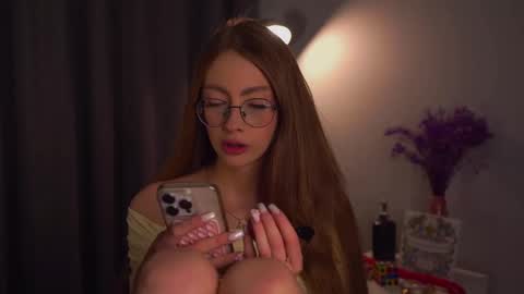  LiLy online show from September 12, 3:47 pm